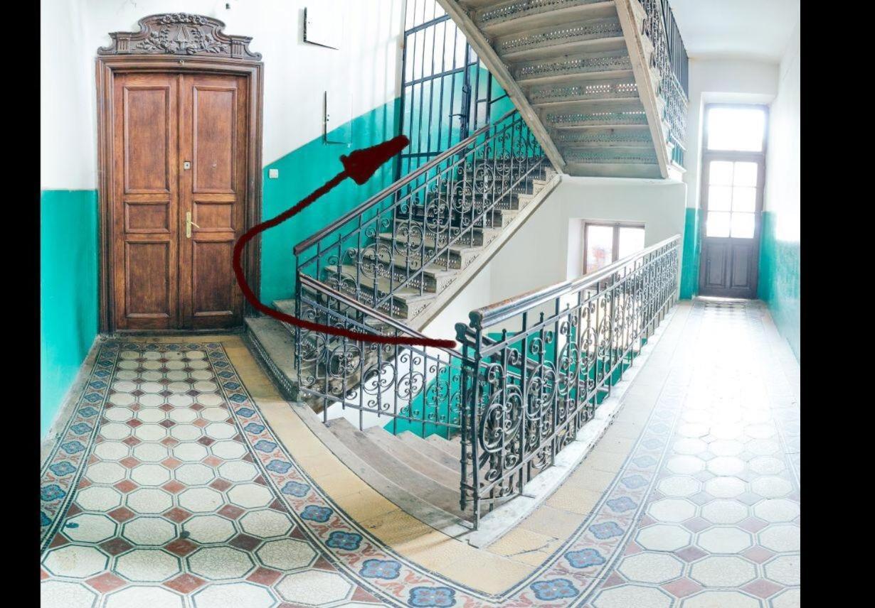 Vintage Apartment 2 Rooms With Balcony إلفيف المظهر الخارجي الصورة